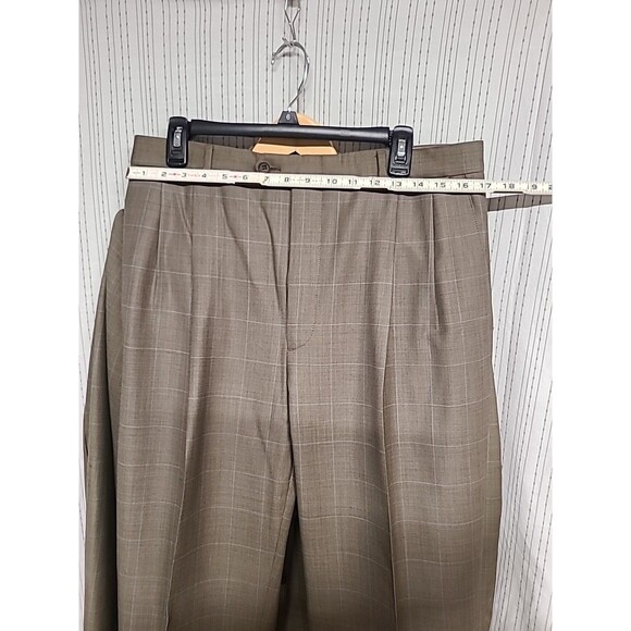 Faconnable Nordstroms 2 Piece Suit 42R 36/32 Slacks. Olive Green Pin Stripes. - Picture 8 of 9